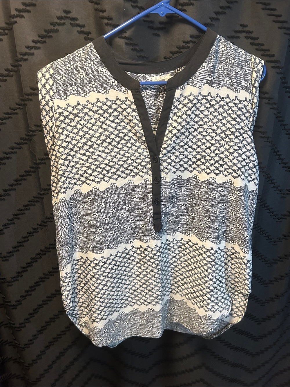 Black & Cream Patterned Sleeveless Top